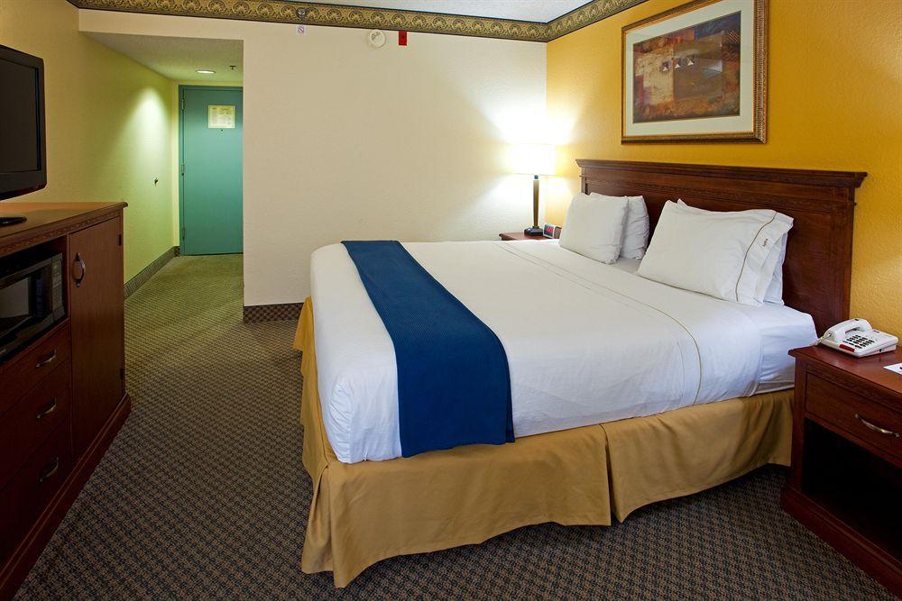Holiday Inn Express Hotel & Suites Jacksonville-South By Ihg Zewnętrze zdjęcie